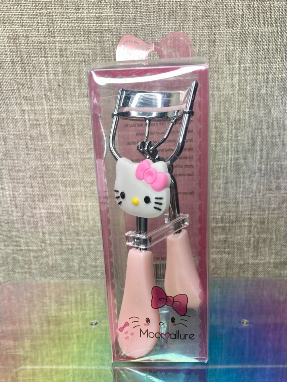 Hello Kitty Eyelash Curler